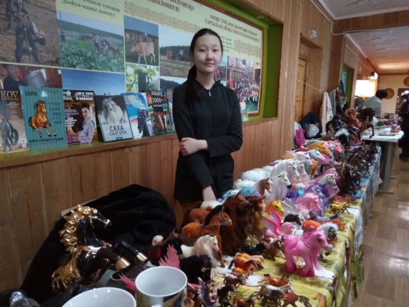 Маленькое село собрало десятки коллекционеров