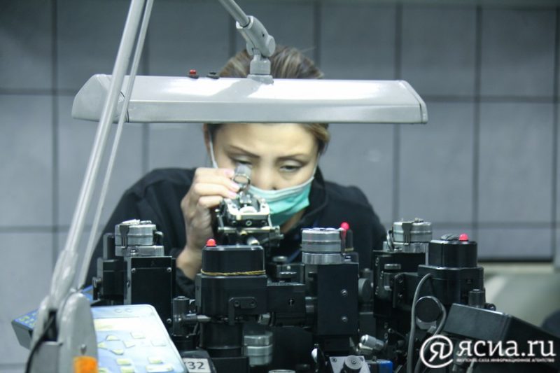 Бриллианты теряют друзей