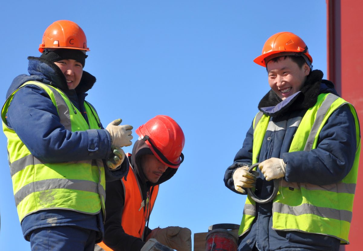 Что значит достойный труд?