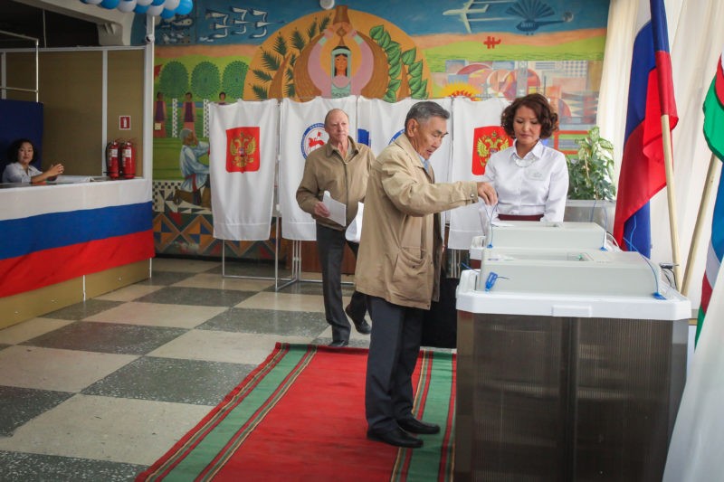 Дата с секретом