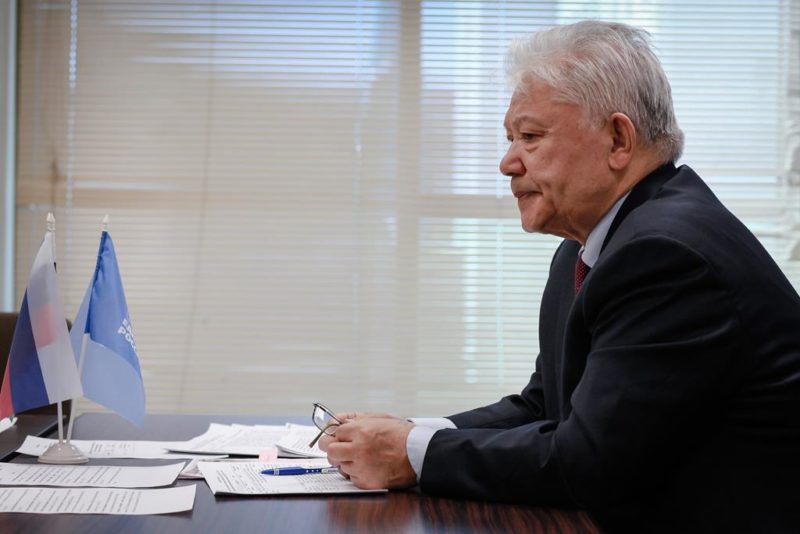 Первый среди равных?