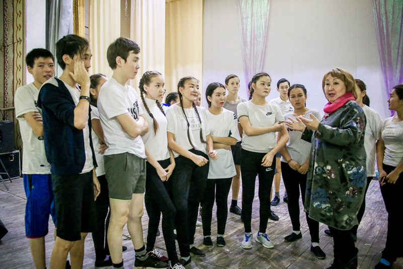 Из Чинекя — в Америку и Крым