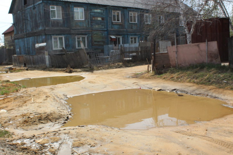 SOS! Спасите нас из лужи