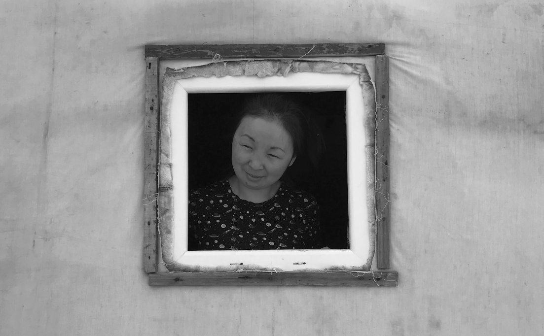 В белую пустыню за любимым