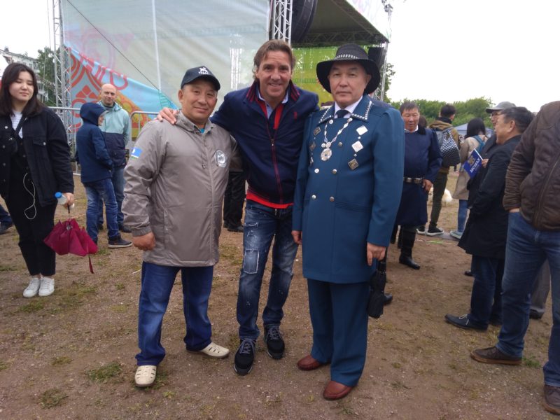 Легендарный футболист на Ысыахе в Коломенском