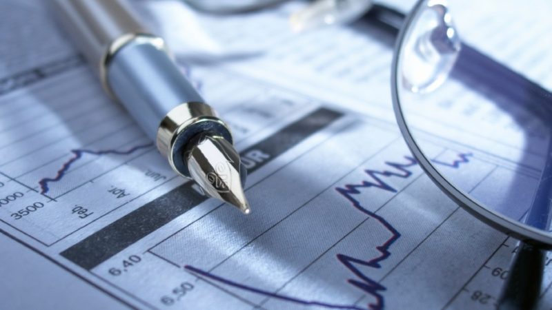 Рубль опять падает, куда деваться инвестору?