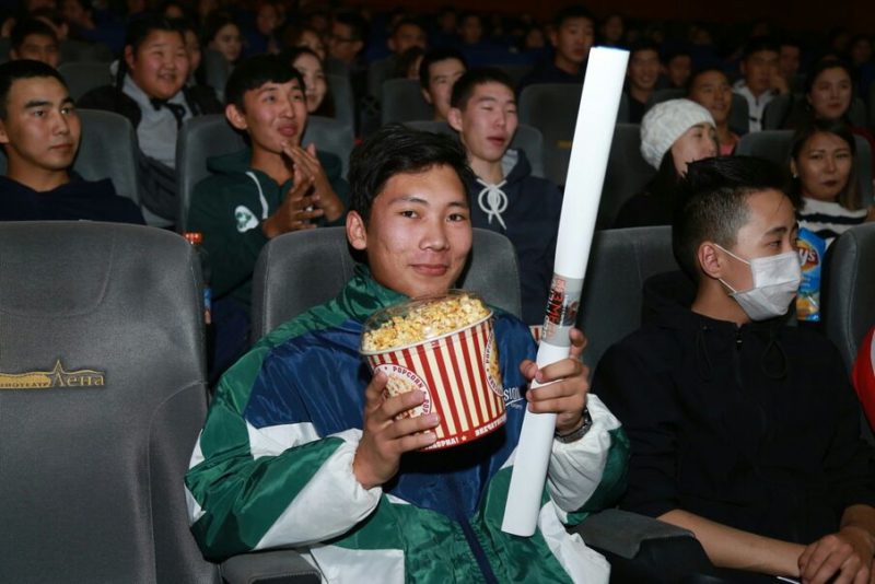 Клятва кинозрителя, призовая пицца и суперсюрприз