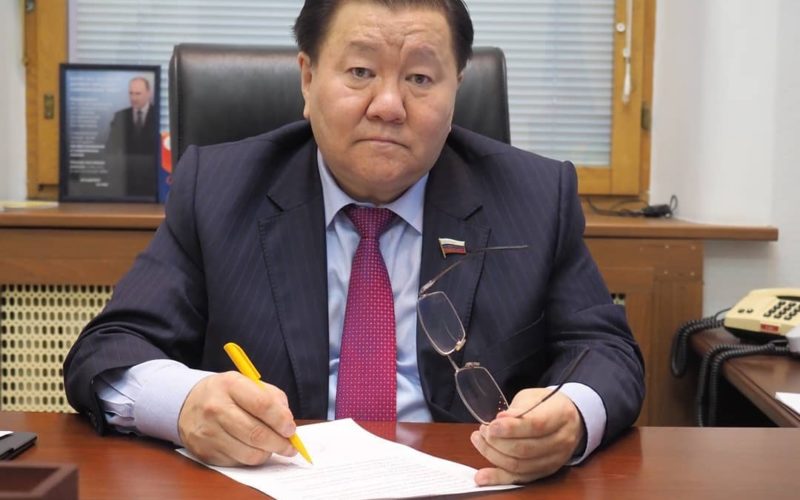 Федот Тумусов — о критике нацпроектов, ошибках аграрной политики в Якутии и почему его семья живет в Москве